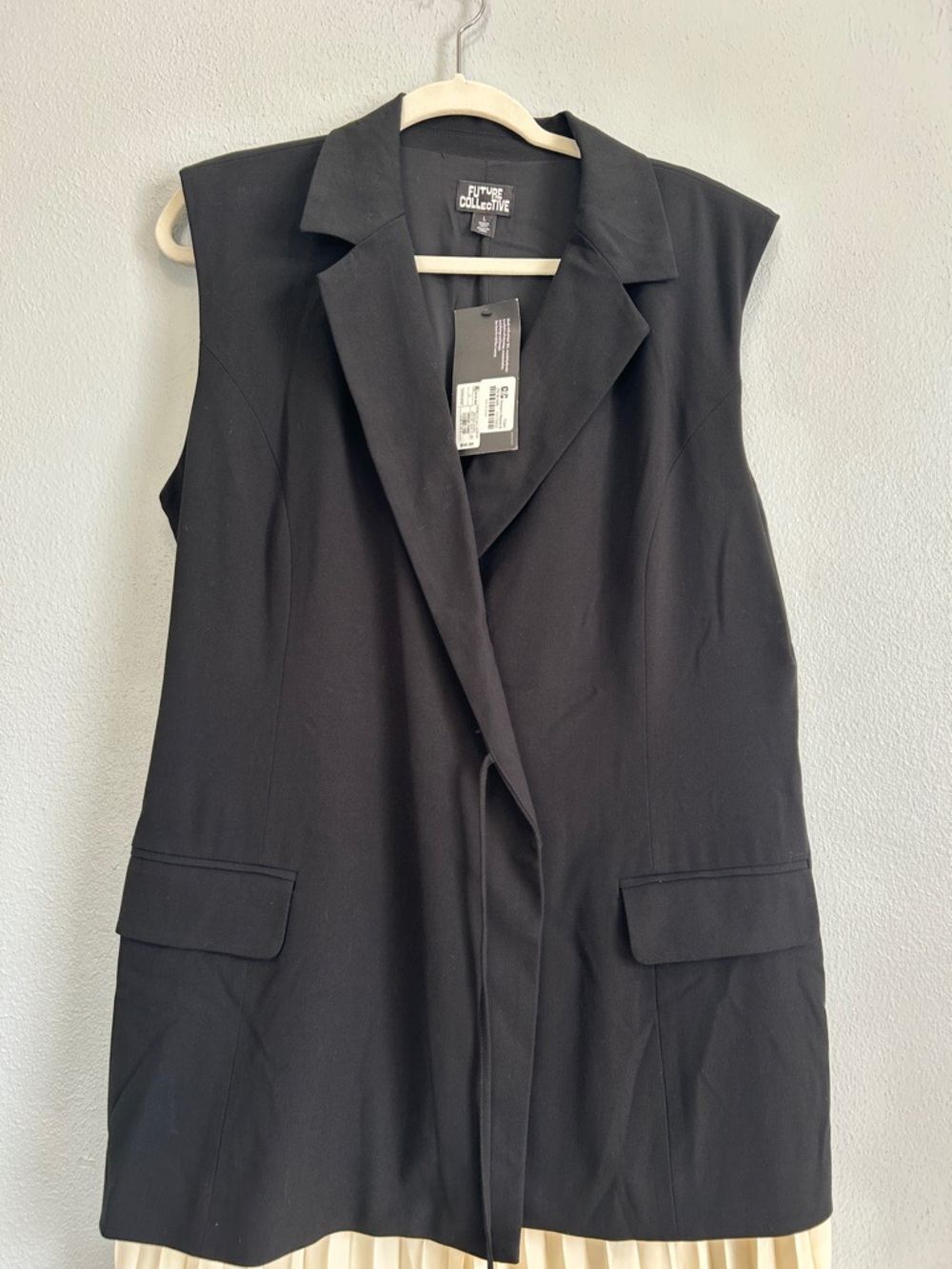 NWT Beautiful Sleeveless pleated skirt Midi-A Line Dress by Future Collective. - Picture 2 of 5
